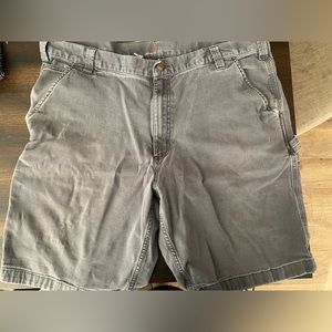 Carhartt relaxed fit shorts size 42